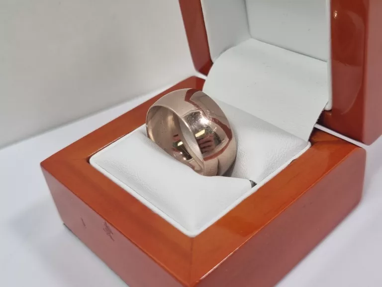 ZŁOTA OBRĄCZKA 375 5,49G SZER:1CM R:28