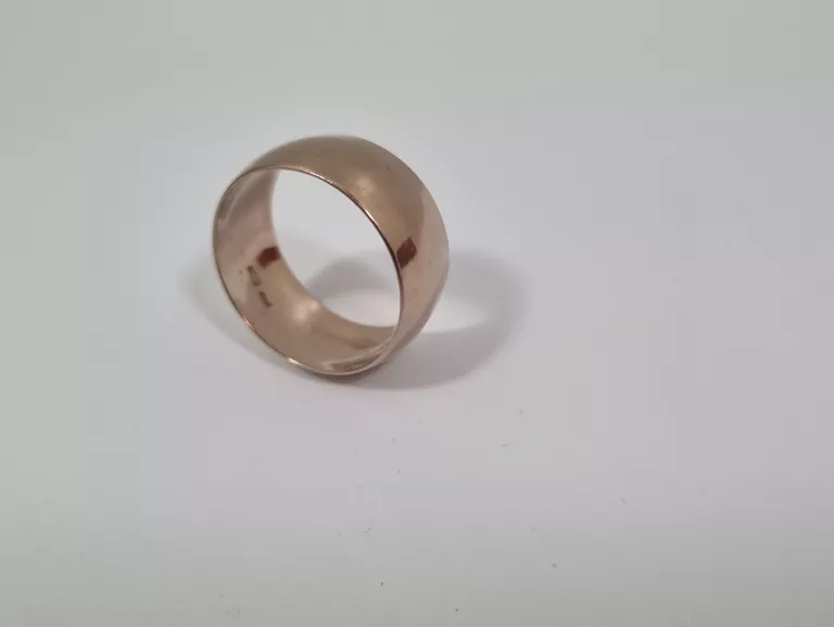 ZŁOTA OBRĄCZKA 375 5,49G SZER:1CM R:28