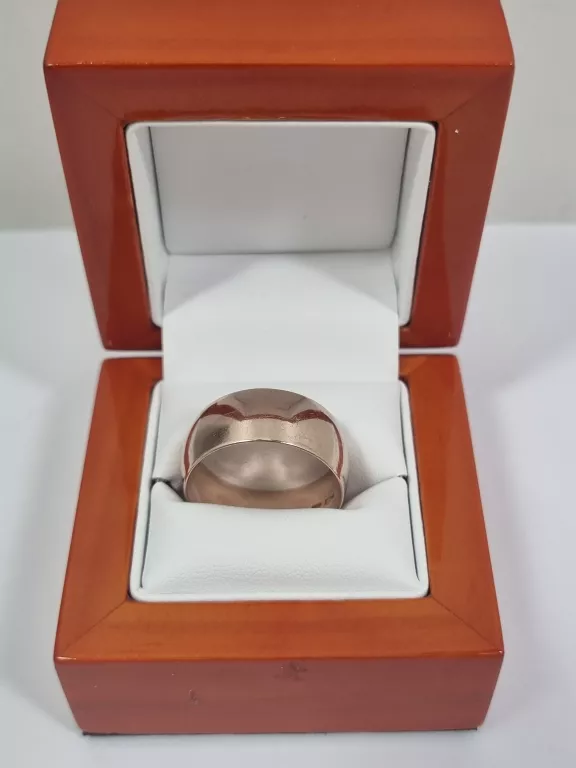ZŁOTA OBRĄCZKA 375 5,49G SZER:1CM R:28