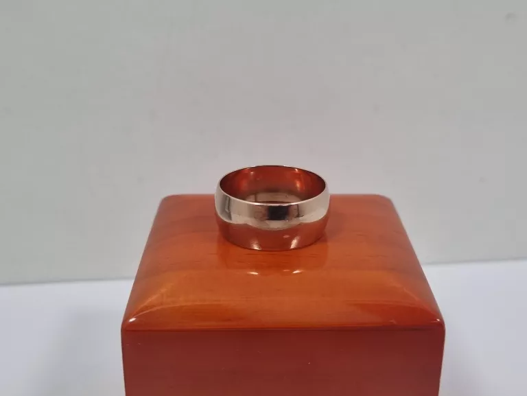 ZŁOTA OBRĄCZKA 375 5,49G SZER:1CM R:28
