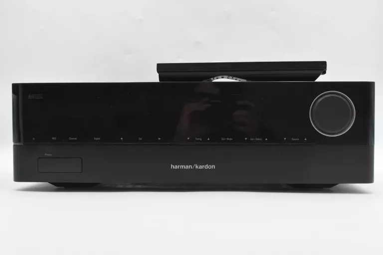 AMPLITUNER HARMAN KARDON AVR 151S