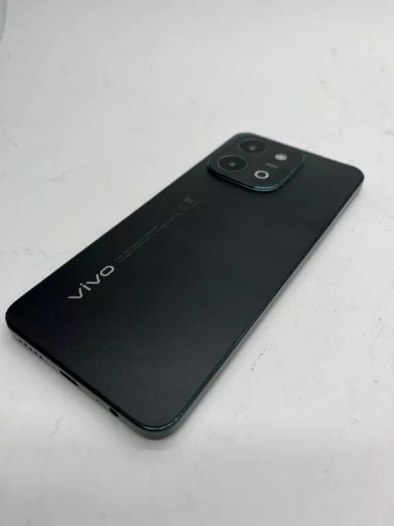 TELEFON VIVO Y28 V2352 128/4+4GB