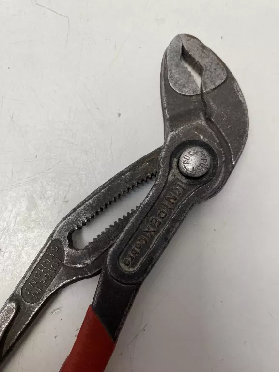 SZCZYPCE NASTAWNE KNIPEX COBRA