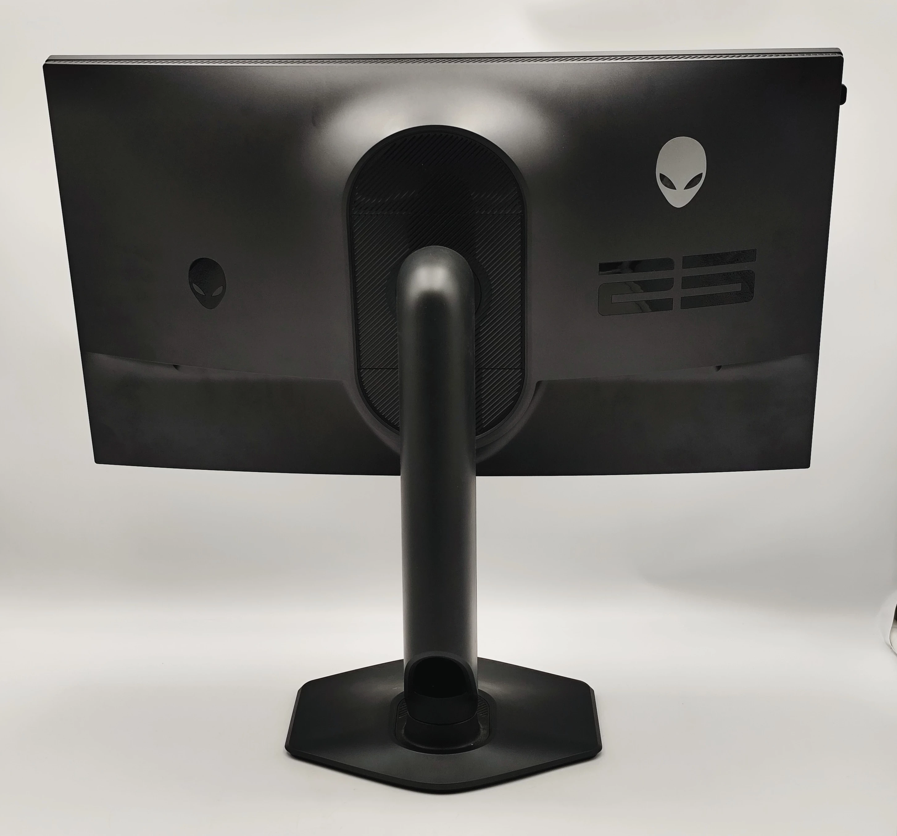 monitor-gamingowy-alienware-aw2523hf-245-full-hd-ips-360hz-05ms-zasilac-klasa-efektywnosci-energetycznej-247945-838301
