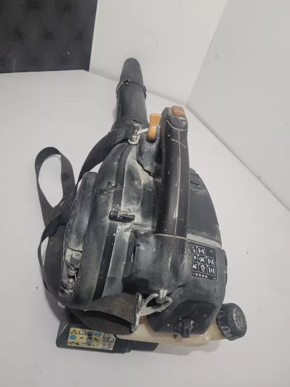 dmuchawa-spalinowa-mcculloch-model-gbv-322-zestaw-predkosc-przeplywu-powietrza-322