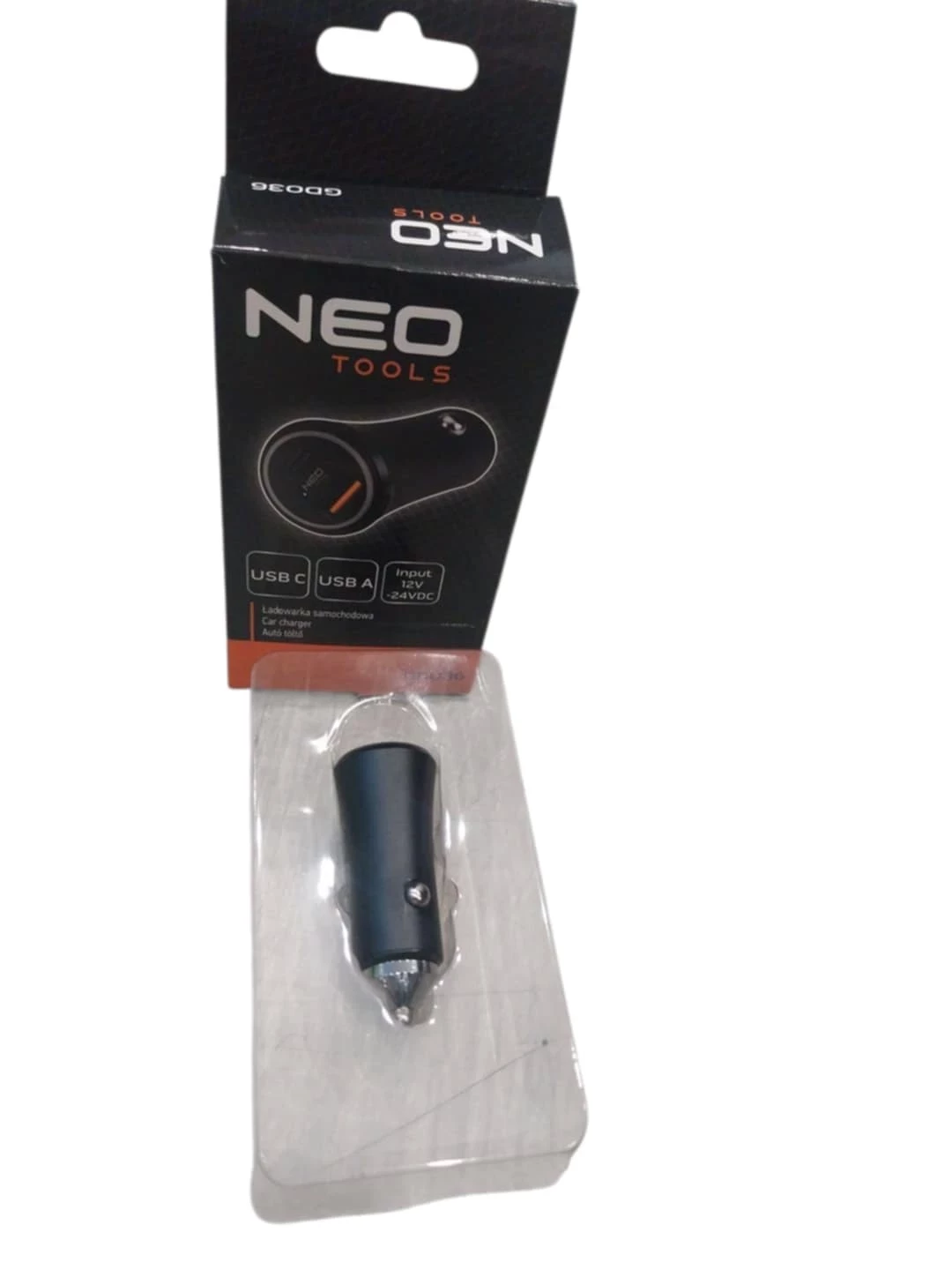 ladowarka-samochodowa-dwuportowa-usb-a-usb-c-12-24-v-gd036-stan-11323-2