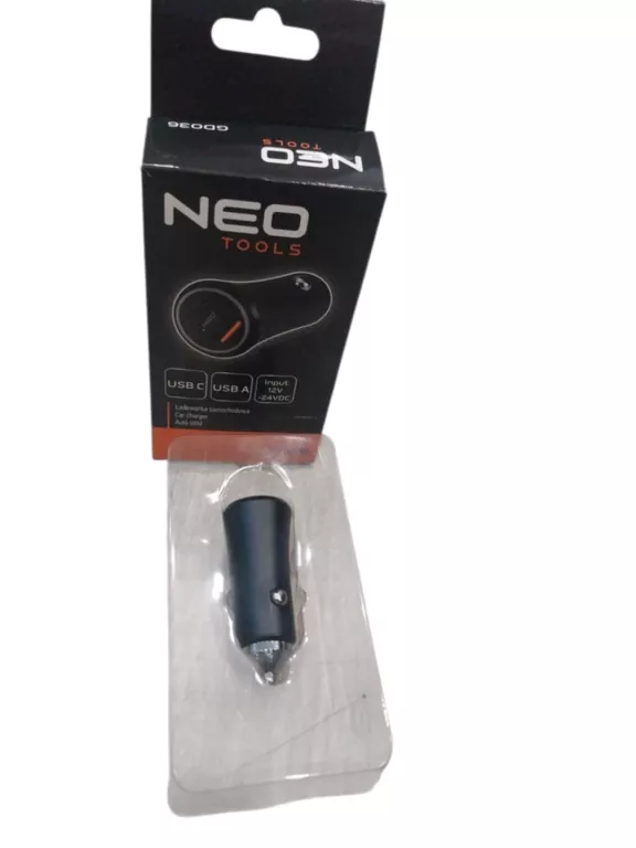 ladowarka-samochodowa-dwuportowa-usb-a-usb-c-12-24-v-gd036-stan-11323-2