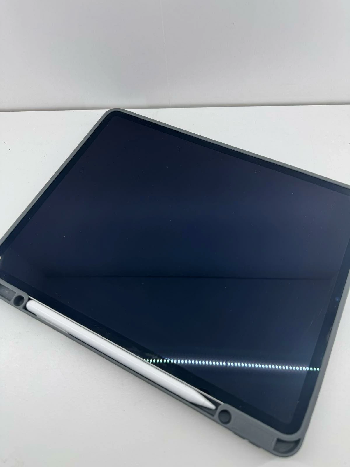 apple-ipad-pro-129-6gen-etui-solo-ean-gtin-0194253241324