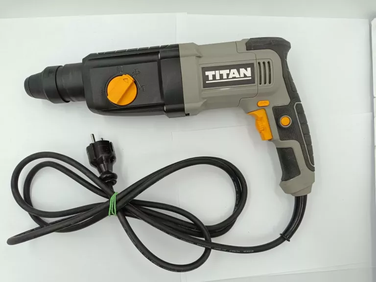 MŁOTOWIERTARKA TITAN TTB872SDS SDS PLUS KOMPLET
