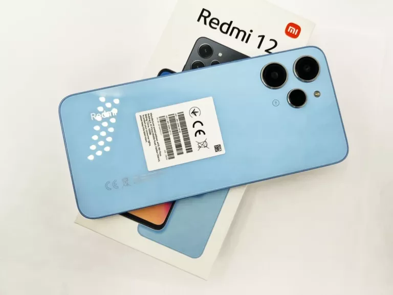 TELEFON REDMI 12 8GB/256GB +KOMPLET