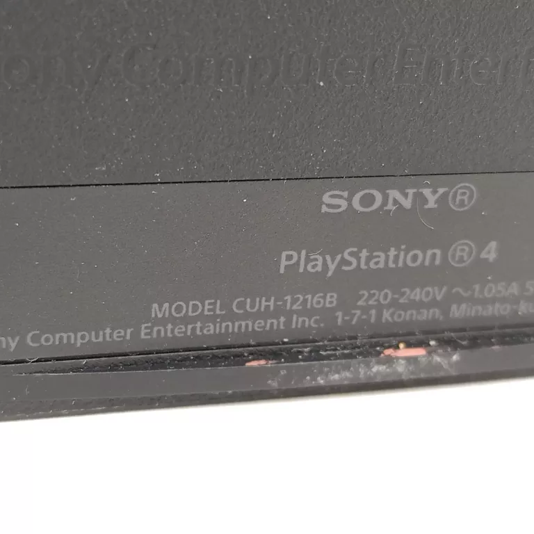 KONSOLA PLAYSTATION 4 500GB + PAD + GRY