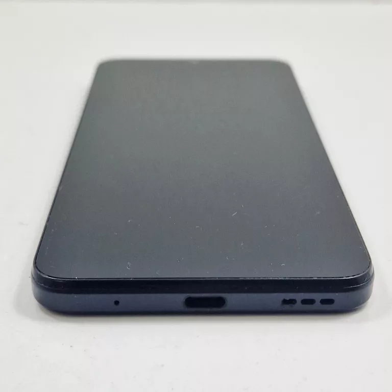 MOTOROLA MOTO E13 CZARNY OPIS