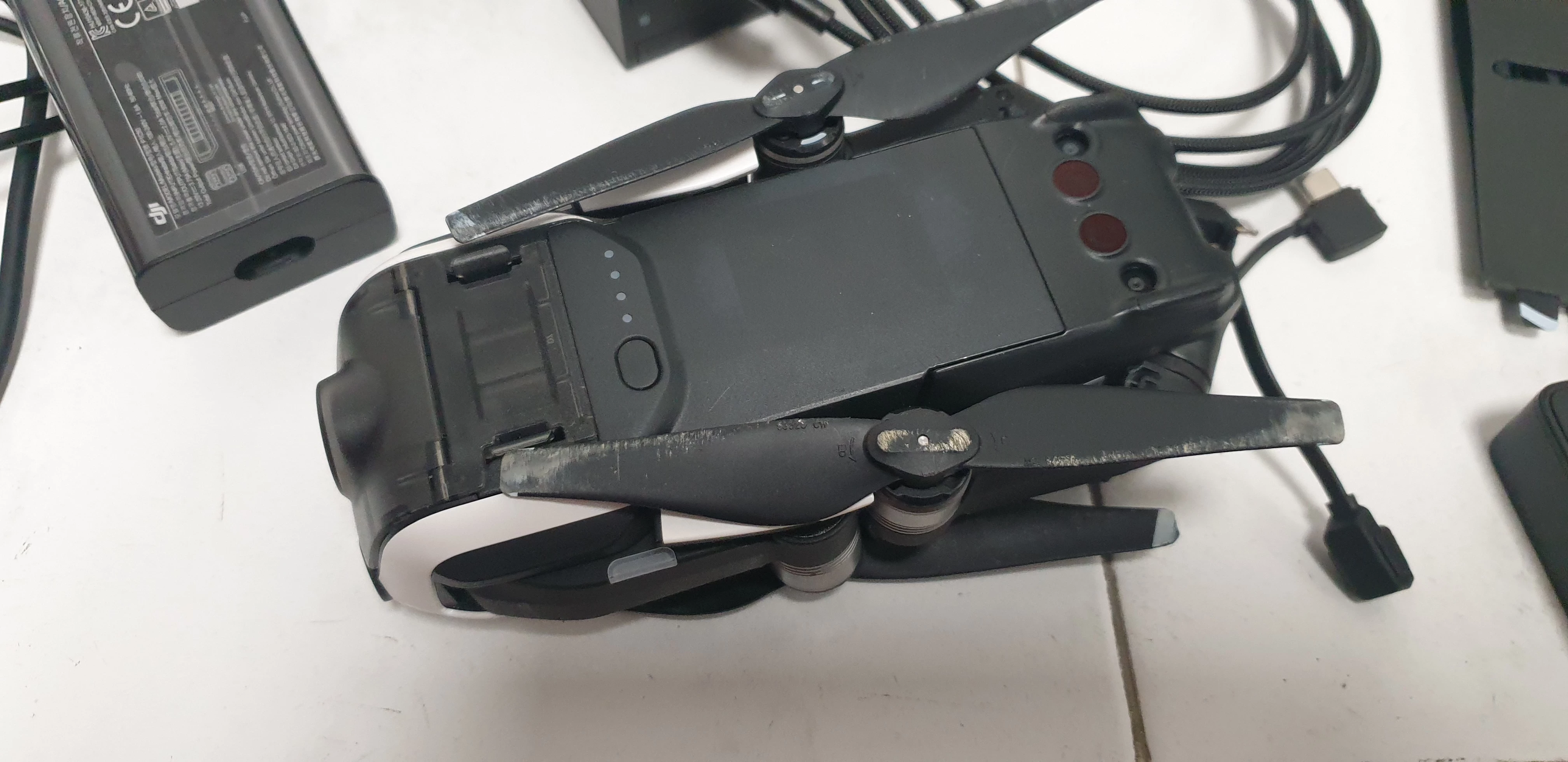 dron-dji-mavic-air-model-u11x-rodzaj-napedu-1015-1