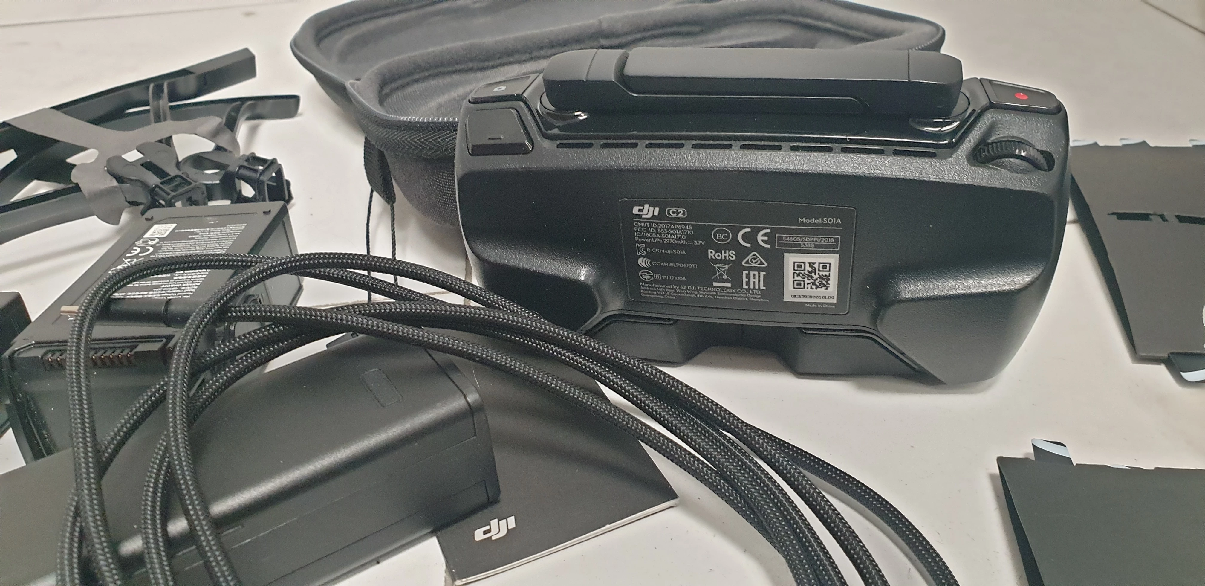 dron-dji-mavic-air-model-u11x-liczba-smigiel-129406-1