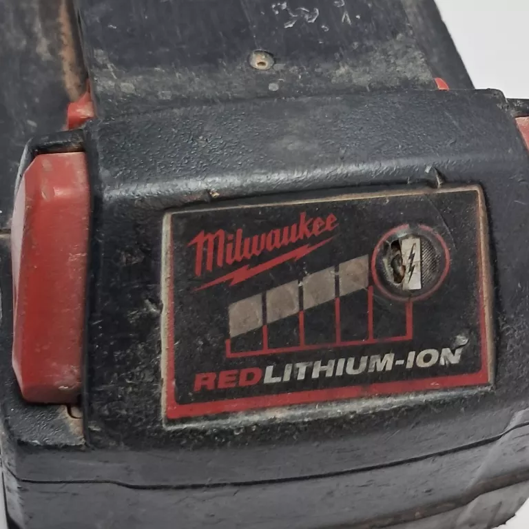 AKU MILWAUKEE M18B5