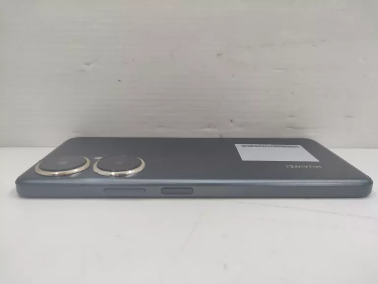 telefon-huawei-nova11i-przekatna-ekranu-680