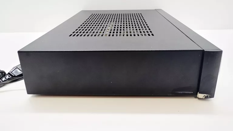 WZMACNIACZ ROTEL RA-820BX4