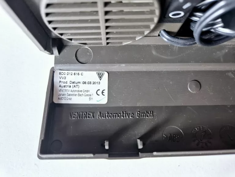 KOMPRESOR 8D0012615C AUDI VOLKSWAGEN SEAT SKODA