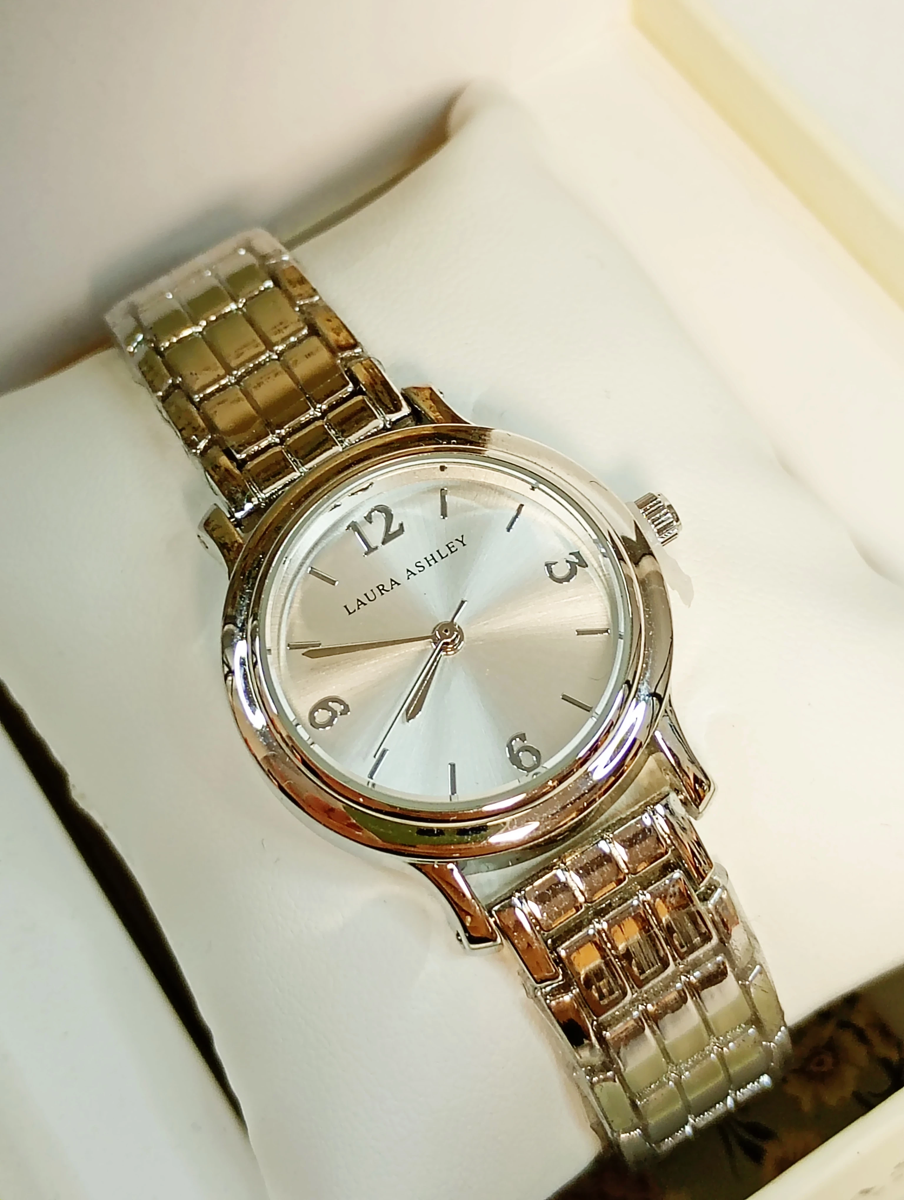 zegarek-damski-laura-ashley-stan-11323-2