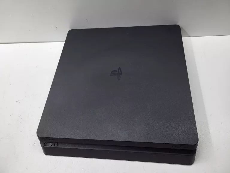 KONSOLA PS4 SLIM 500GB + PAD