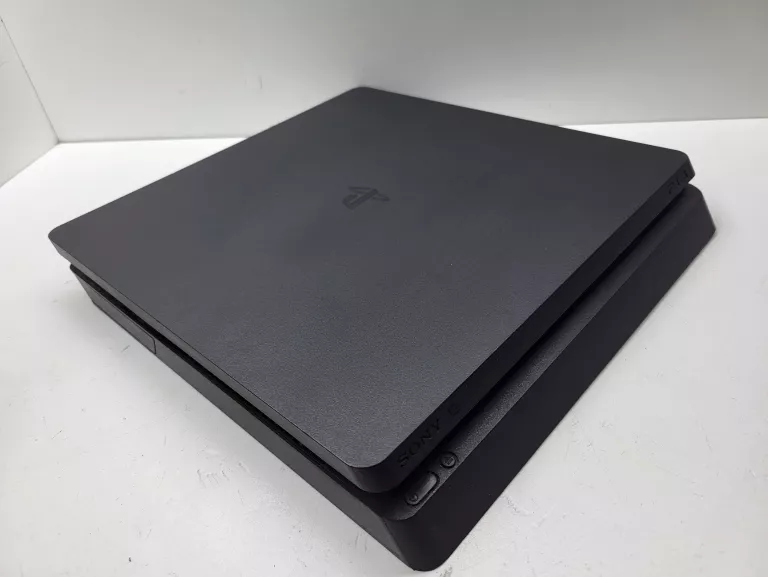 KONSOLA PS4 SLIM 500GB + PAD