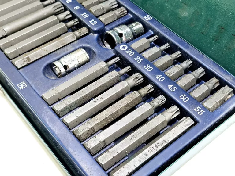 JONNESWAY ZESTAW 40 SZT. BITÓW KOŃCÓWEK TORX IMBUS HEX AMPULOWYCH