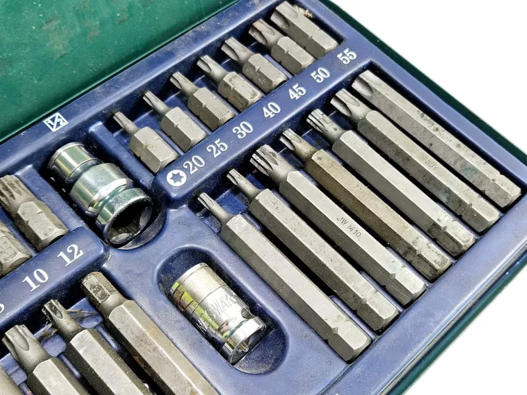 JONNESWAY ZESTAW 40 SZT. BITÓW KOŃCÓWEK TORX IMBUS HEX AMPULOWYCH