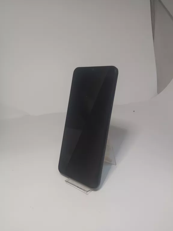TELEFON MOTO E13 8/128GB