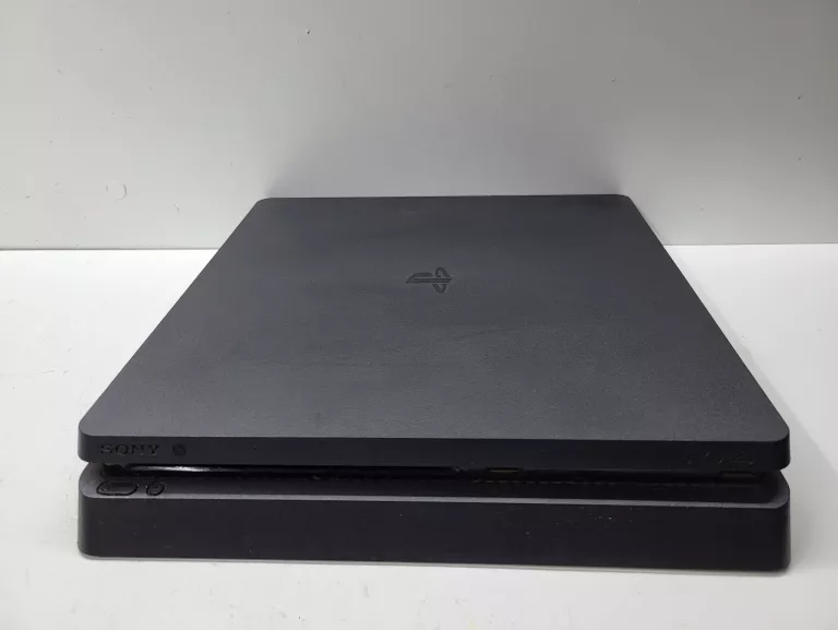 KONSOLA PS4 SLIM 500GB + PAD