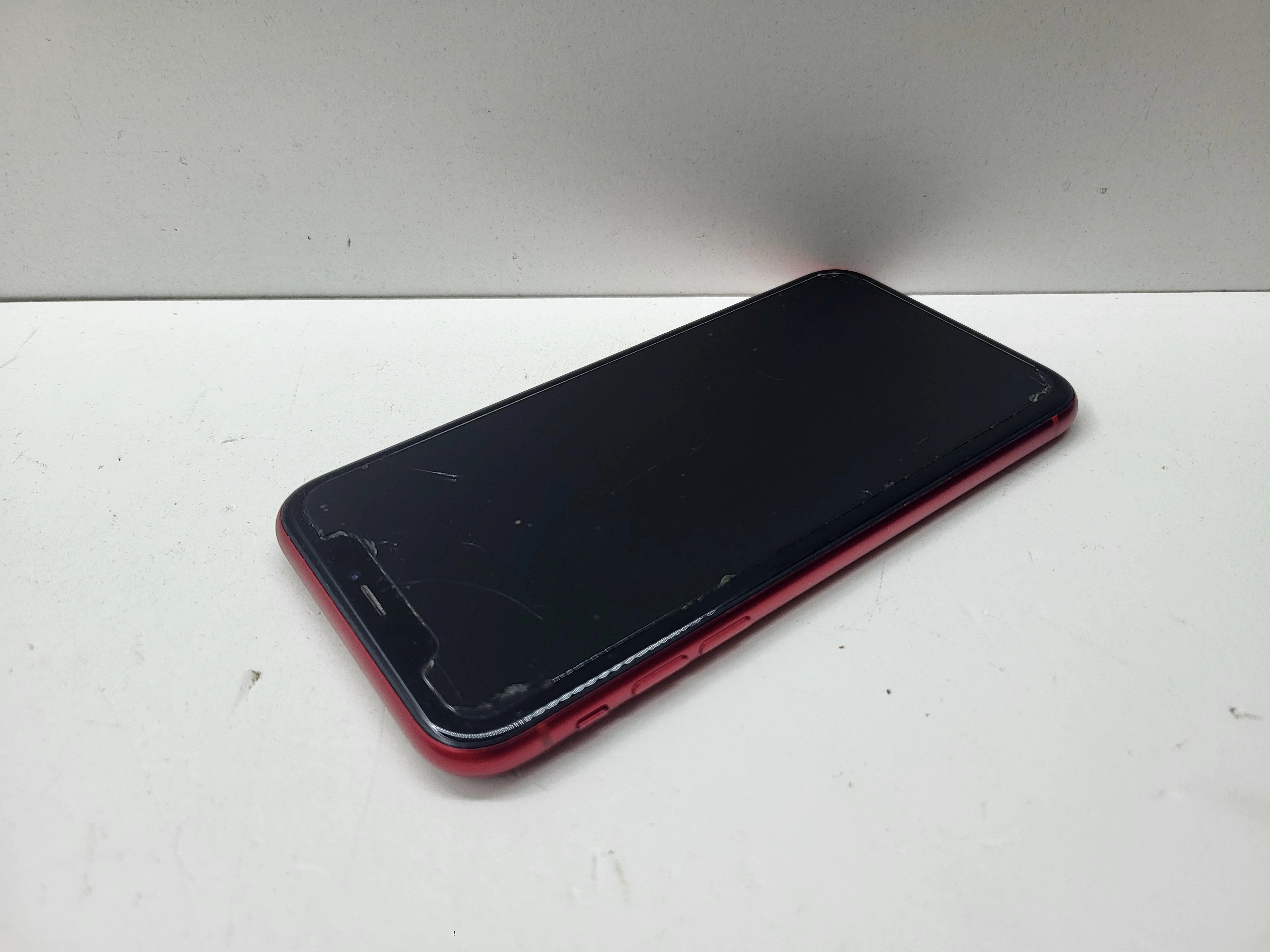 apple-iphone-xr-64gb-78-bateria-system-operacyjny-4388-7