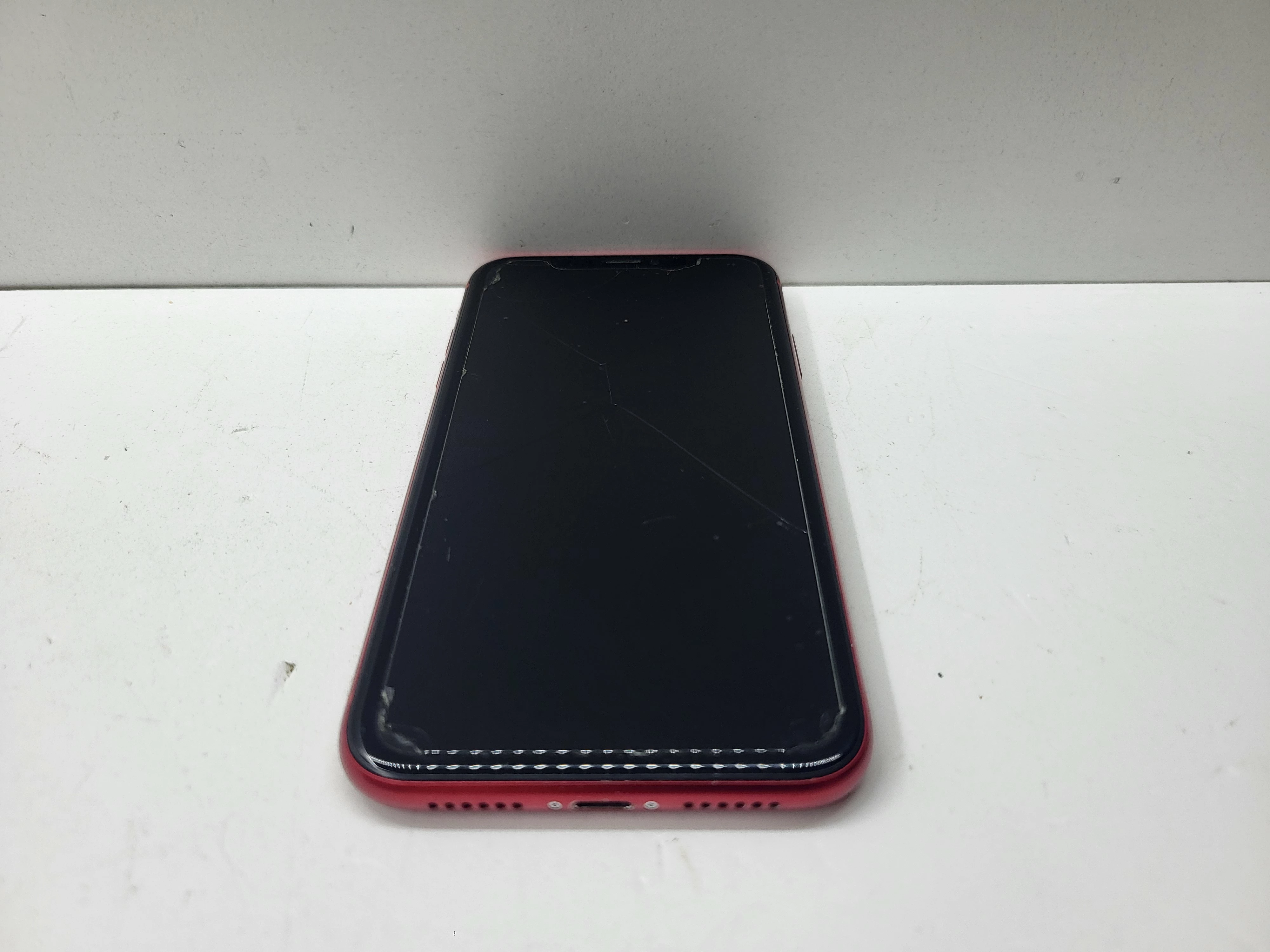 apple-iphone-xr-64gb-78-bateria-wbudowana-pamiec-202869-214193