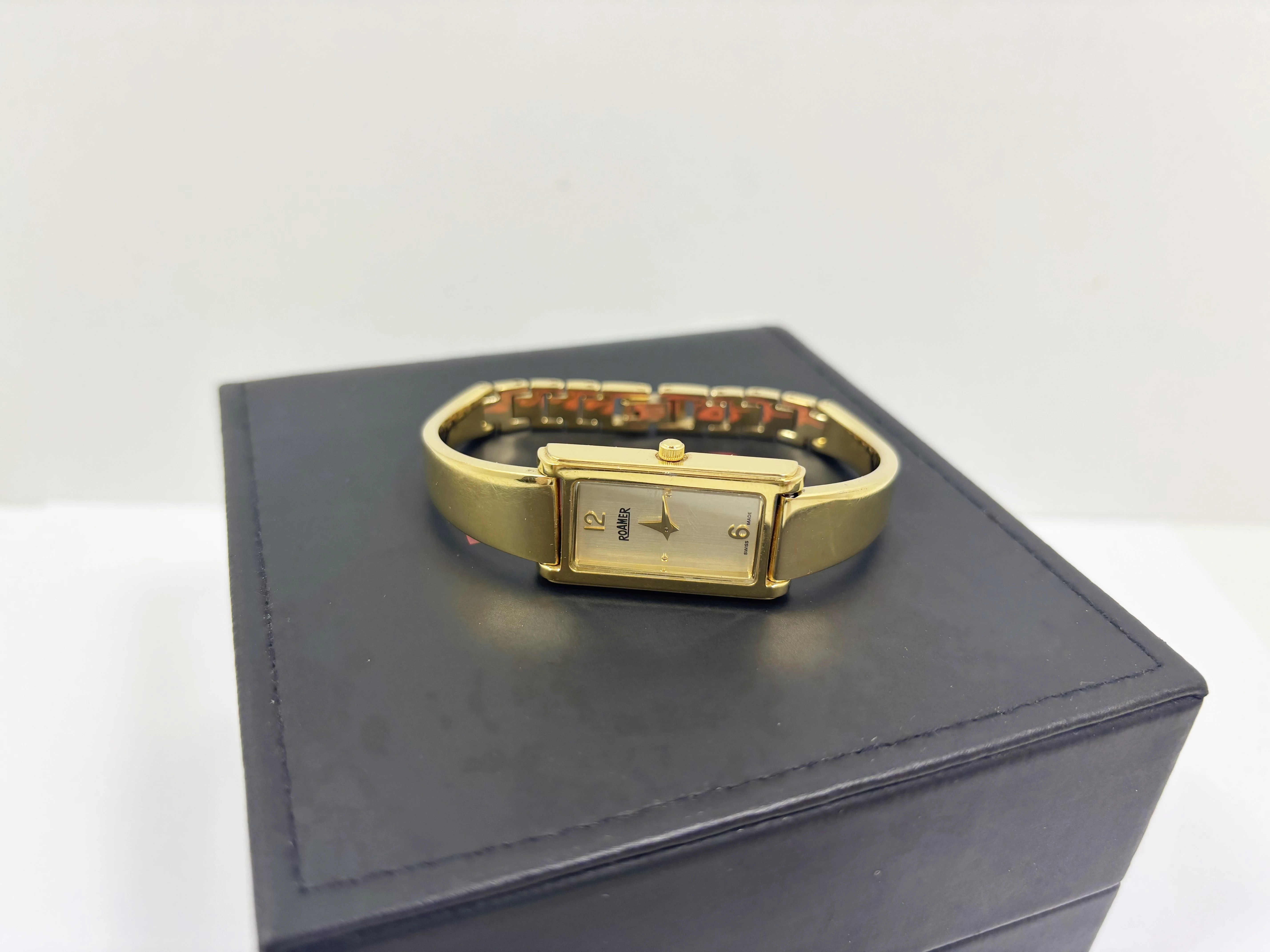 zegarek-damski-roamer-919953-funkcje-220-128