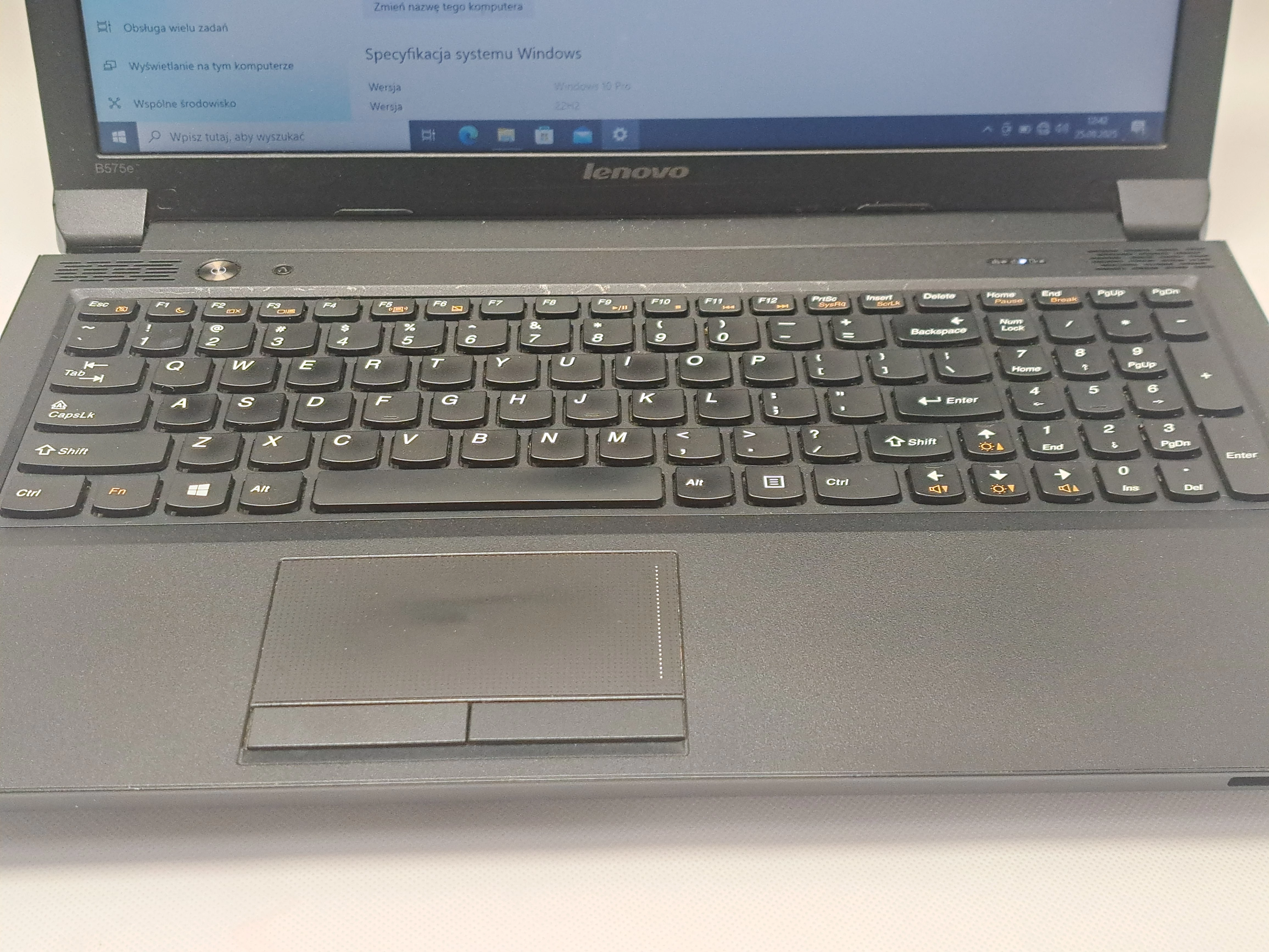 laptop-lenovo-b575e-stan-11323-2