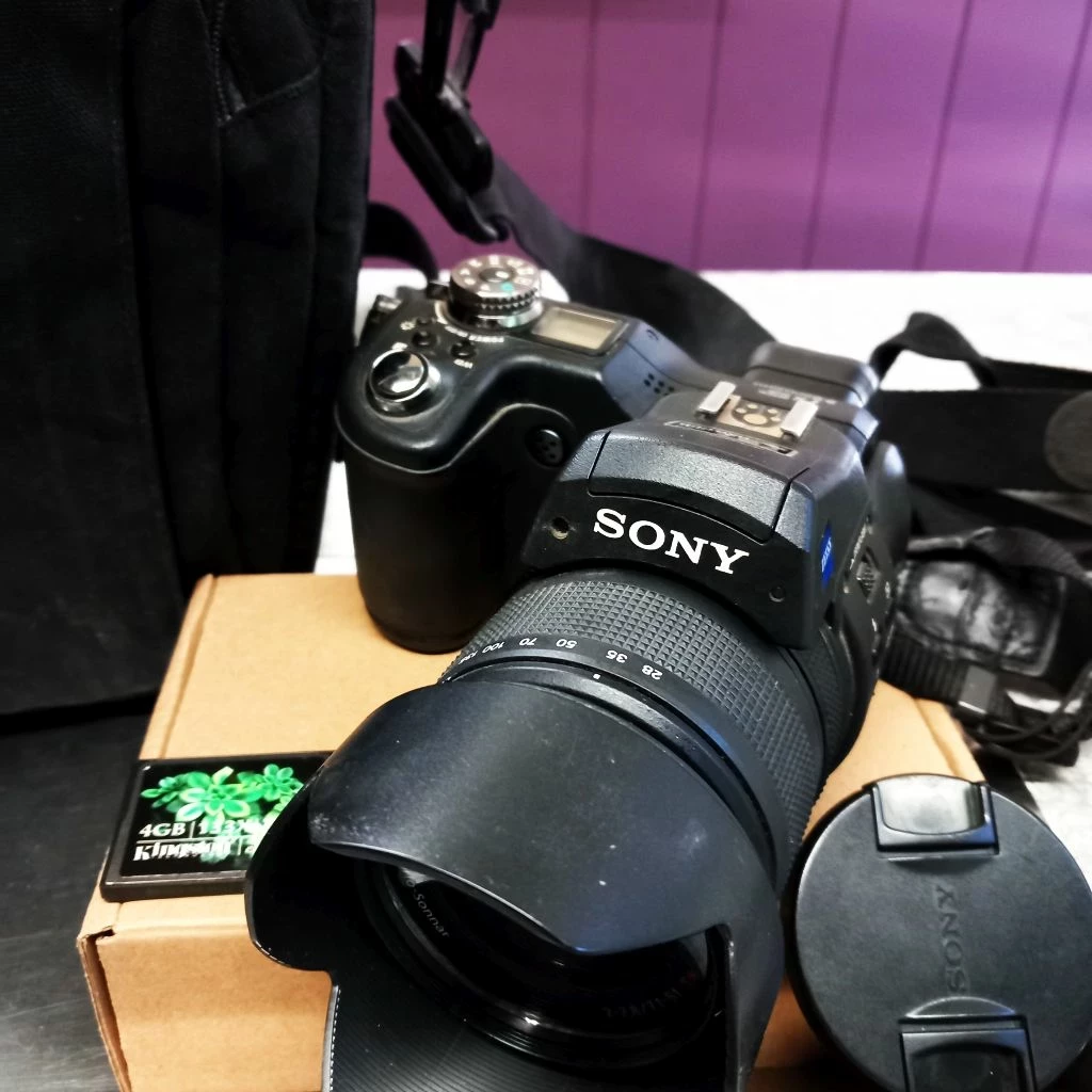 sony-cyber-shot-dsc-f828-aparat-cyfrowy-futeral-wawerska-3-otwock