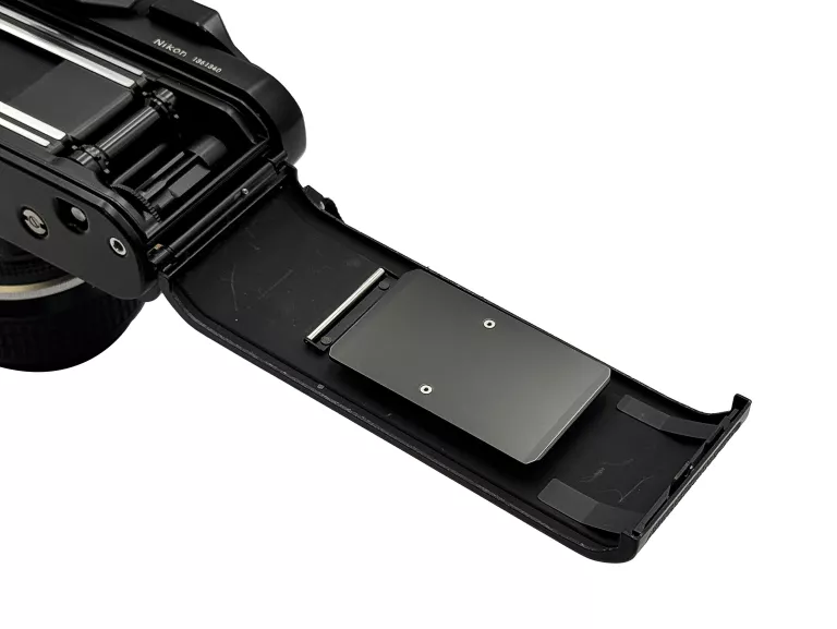 APARAT ANOLOGOWY LUSTRZANKA NIKON F3 + NIKKOR F MOUNT 50MM F/1.2