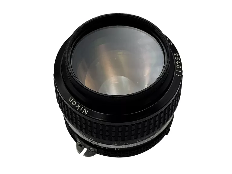 APARAT ANOLOGOWY LUSTRZANKA NIKON F3 + NIKKOR F MOUNT 50MM F/1.2