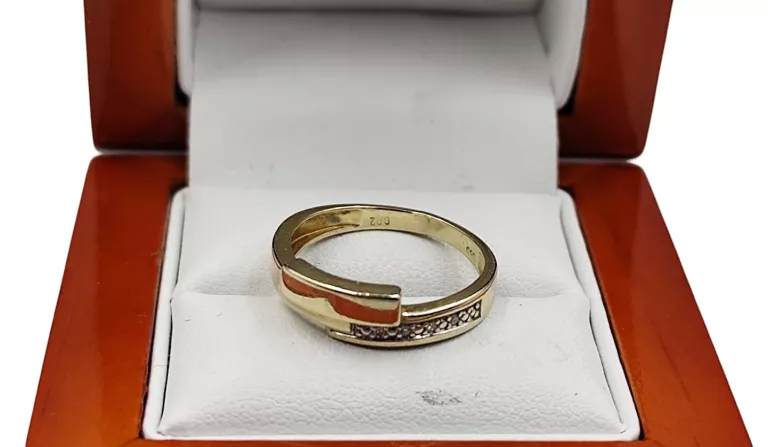 pierscionek-z-diamentami-proby-585-r14-certyfikat-stan-11323-2