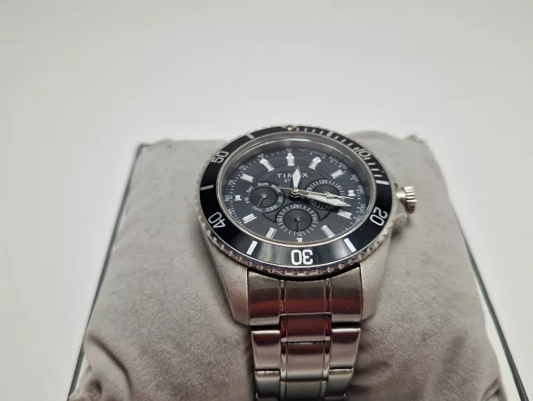 ZEGAREK MĘSKI  TIMEX TW2T58900