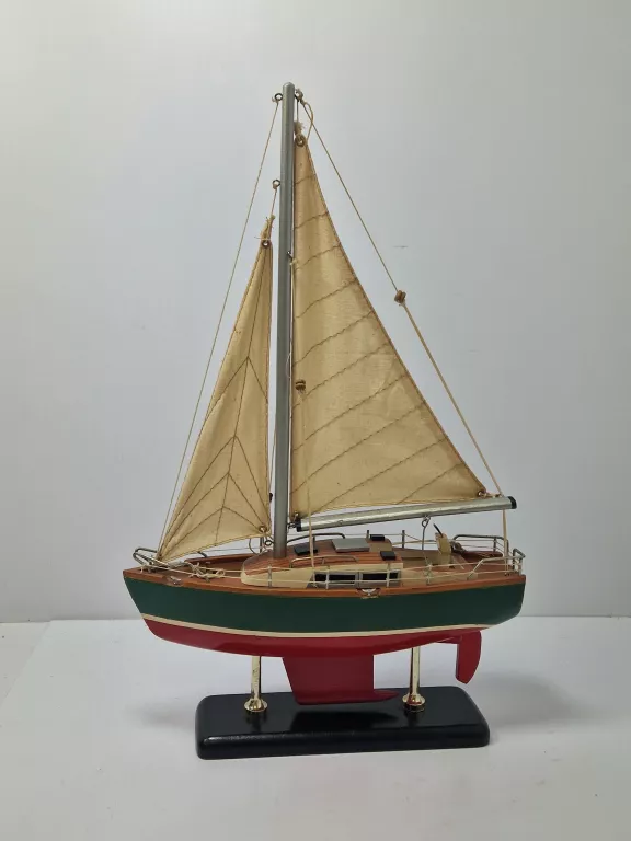 MODEL STATKU ŻAGLÓWKA