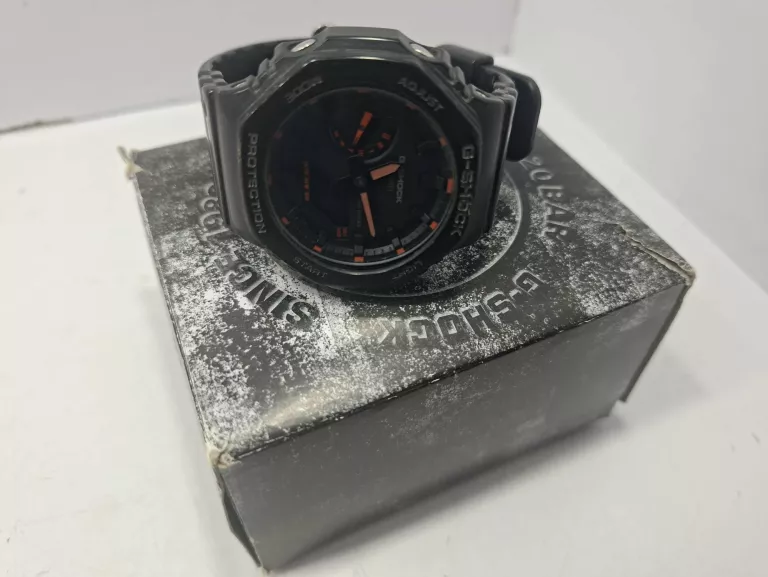ZEGAREK CASIO  GA-2100