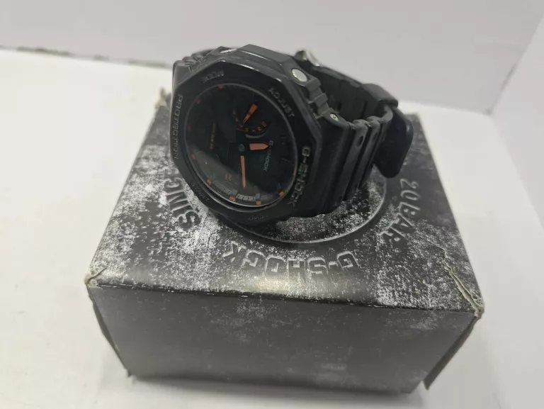ZEGAREK CASIO  GA-2100