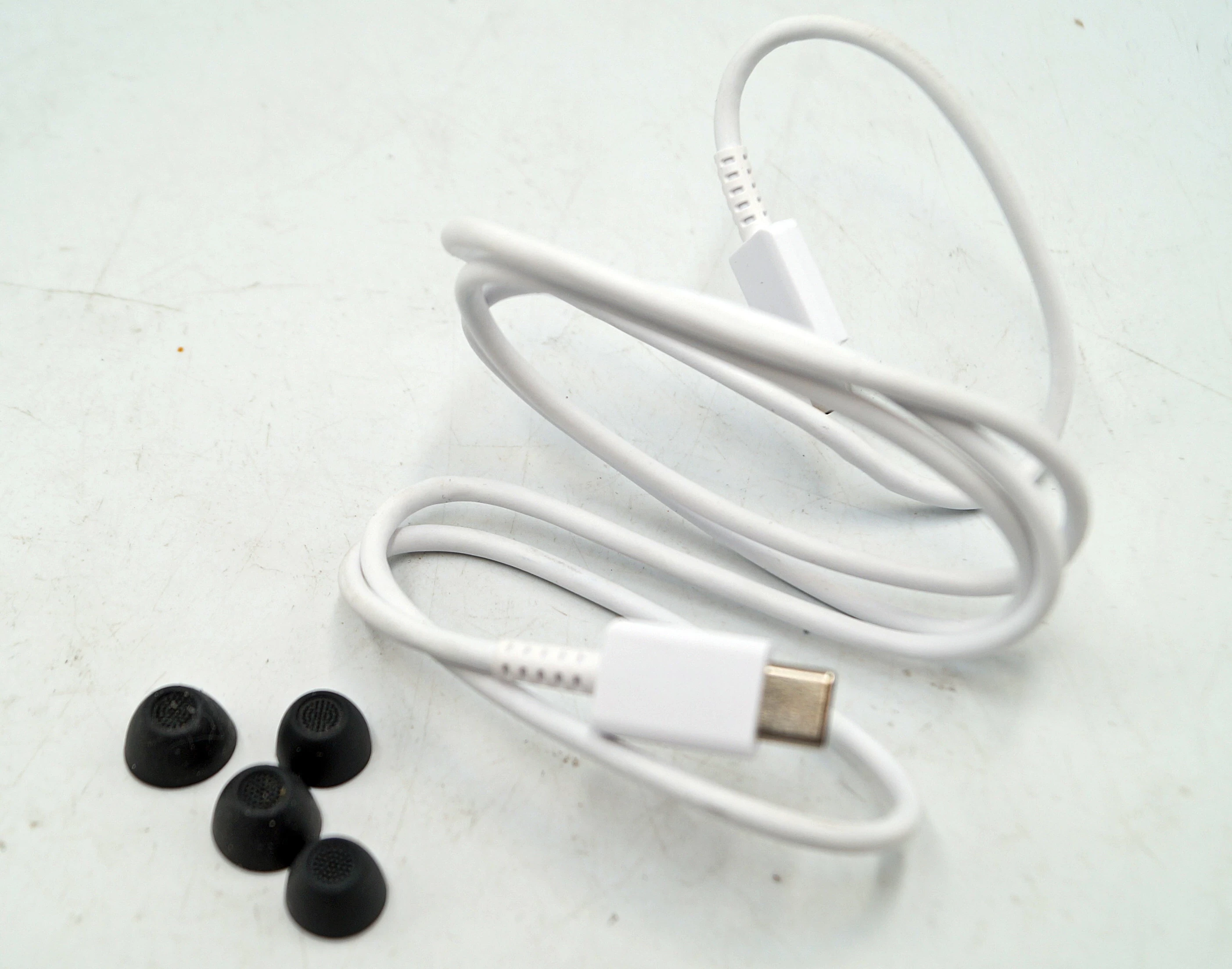 samsung-galaxy-buds-fe-komplet-gwarancja-stan-11323-2