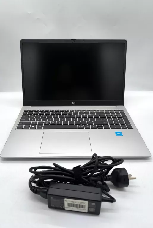 LAPTOP HP 250 G10/INTEL N100/8GB RAM/512GB/INTEL UHD GRAPHICS/WIN11 HOME