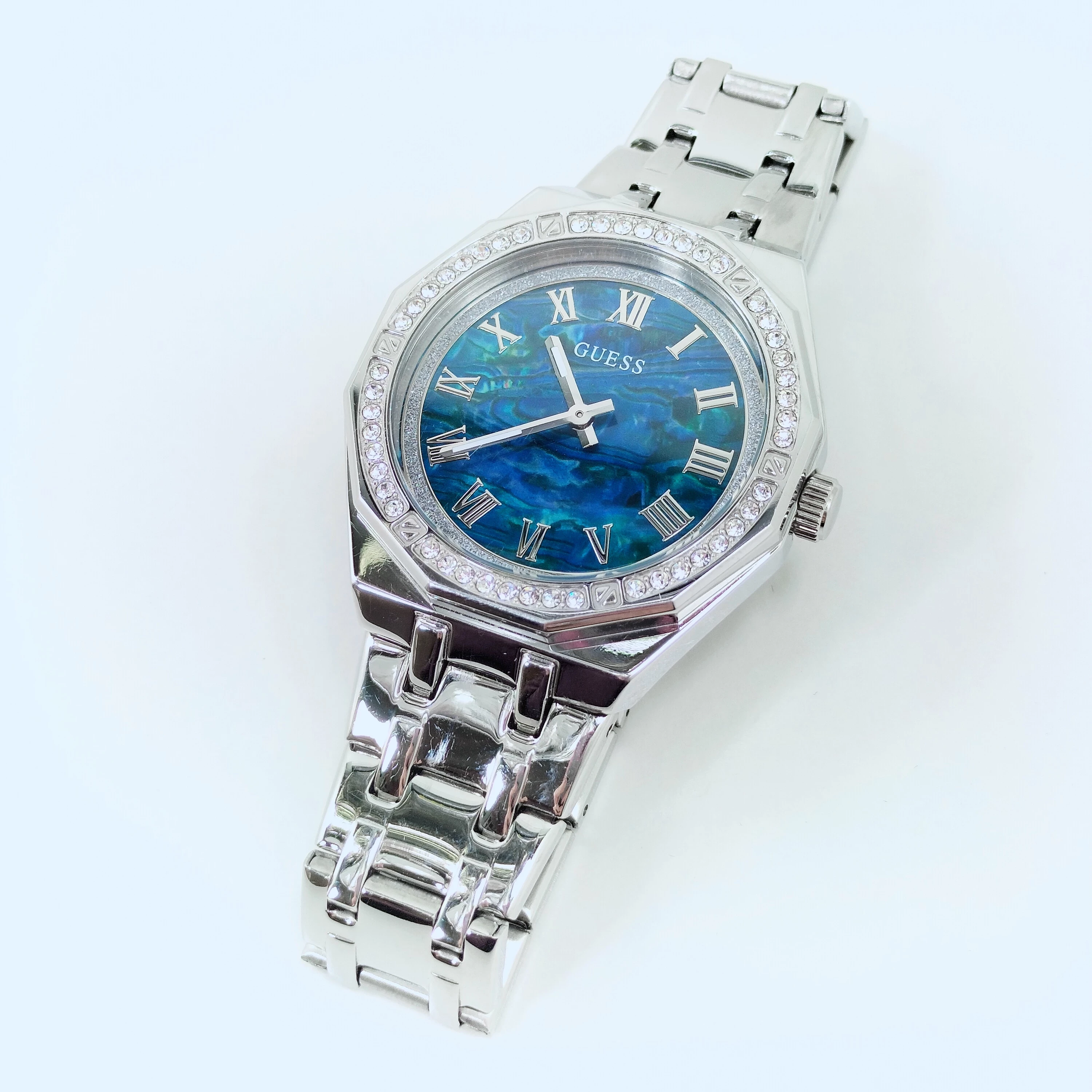 zegarek-damski-guess-desire-gw0770l1-perlowa-tarcza-okazja-ean-gtin-0091661543777