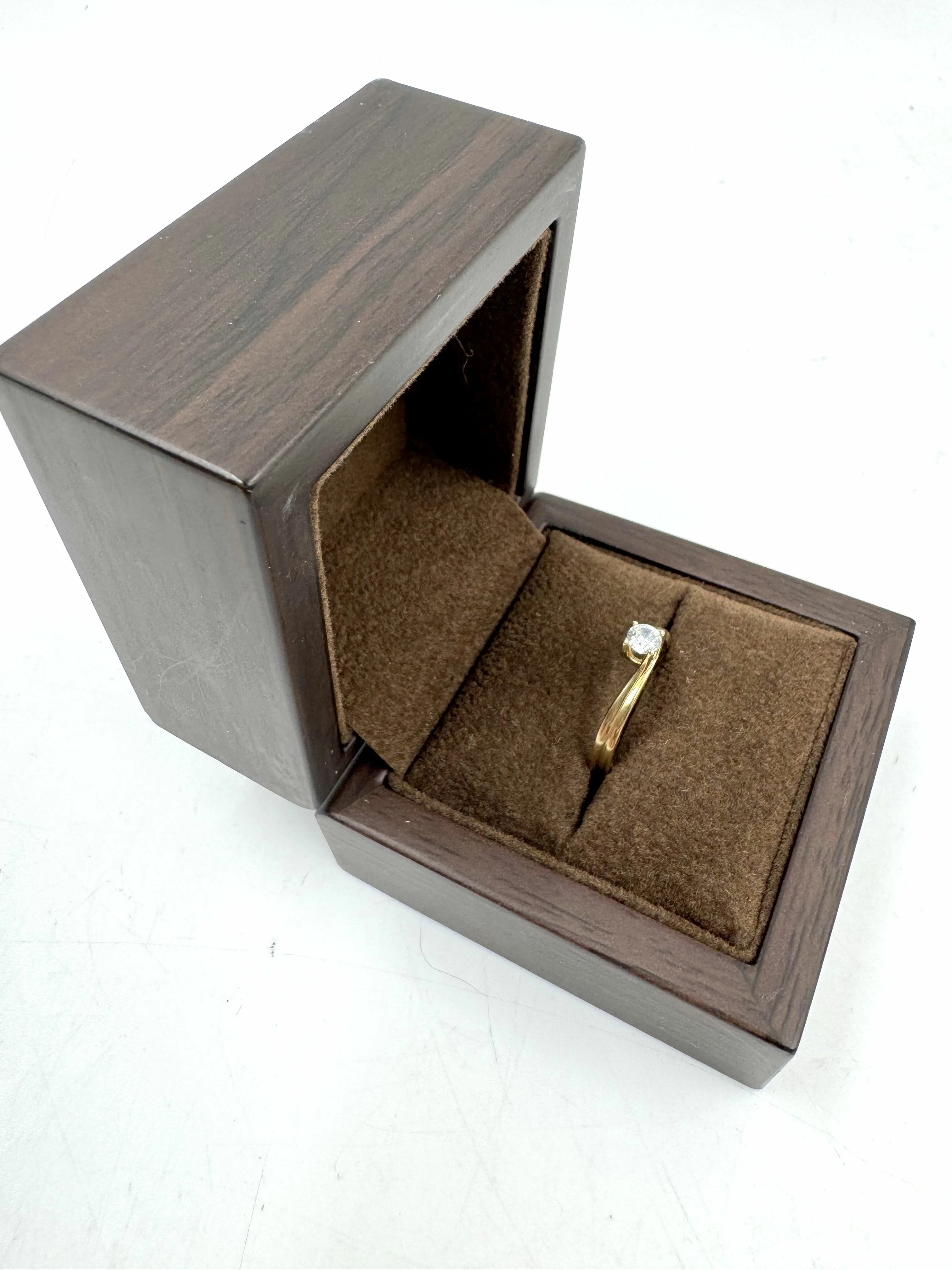 zloty-pierscionek-proby-585241gr17-ean-gtin-4006046419833