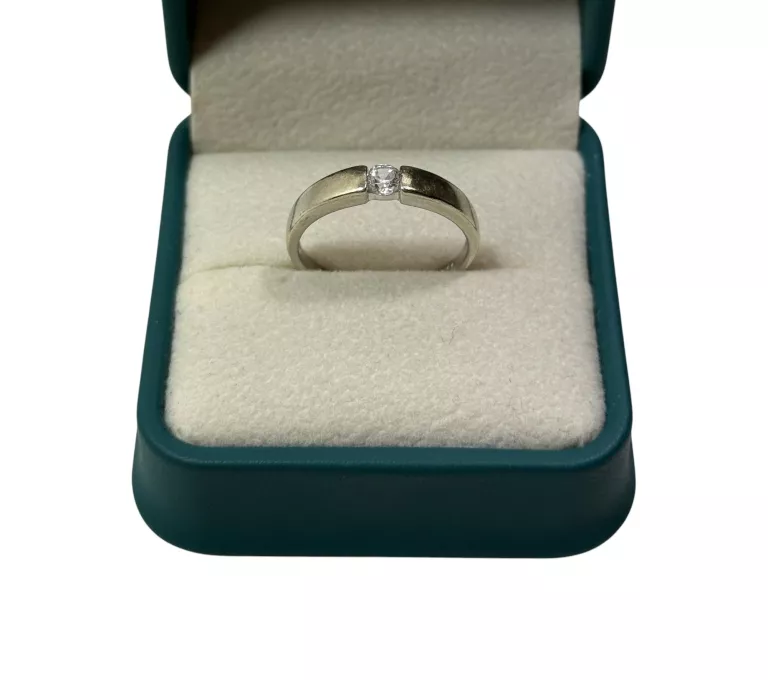 ELEGANCKI ZŁOTY PIERŚCIONEK 2,76G 333