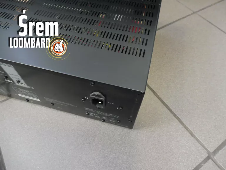 WZMACNIACZ/AMPLITUNER DENON AVR-X520BT, PILOT, KABEL, DB STAN!