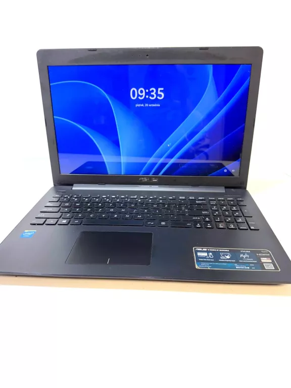 LAPTOP  ASUS  F553M