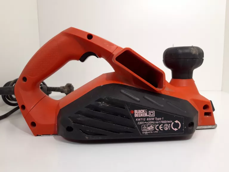 STRUG ELEKTRYCZNY BLACK&DECKER KW712