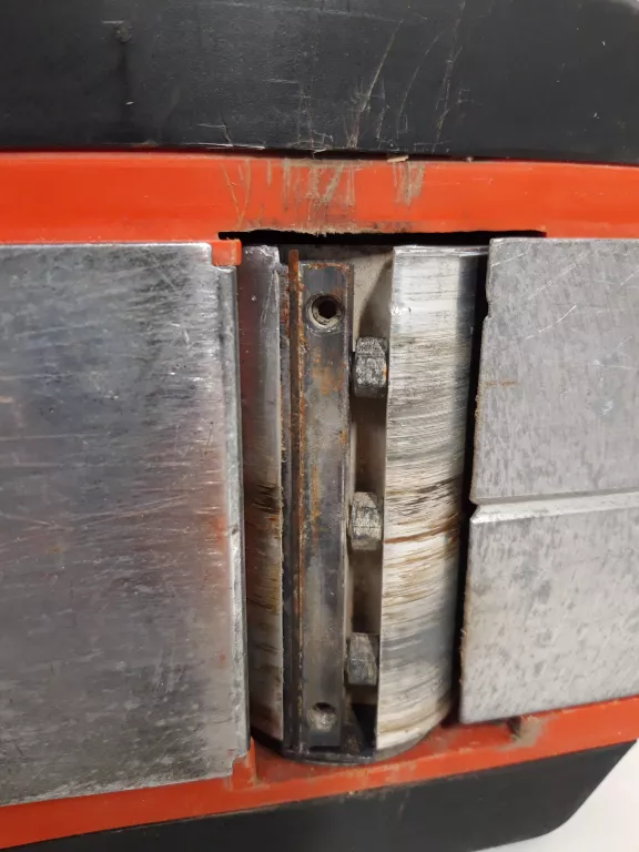 STRUG ELEKTRYCZNY BLACK&DECKER KW712